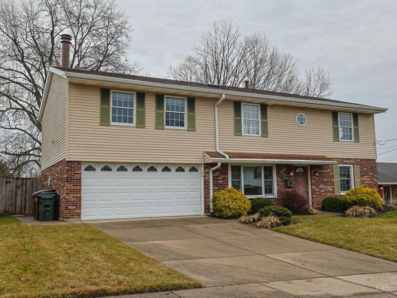 1126 Hickok Lane, Delhi Twp, OH 45238 Photo 2