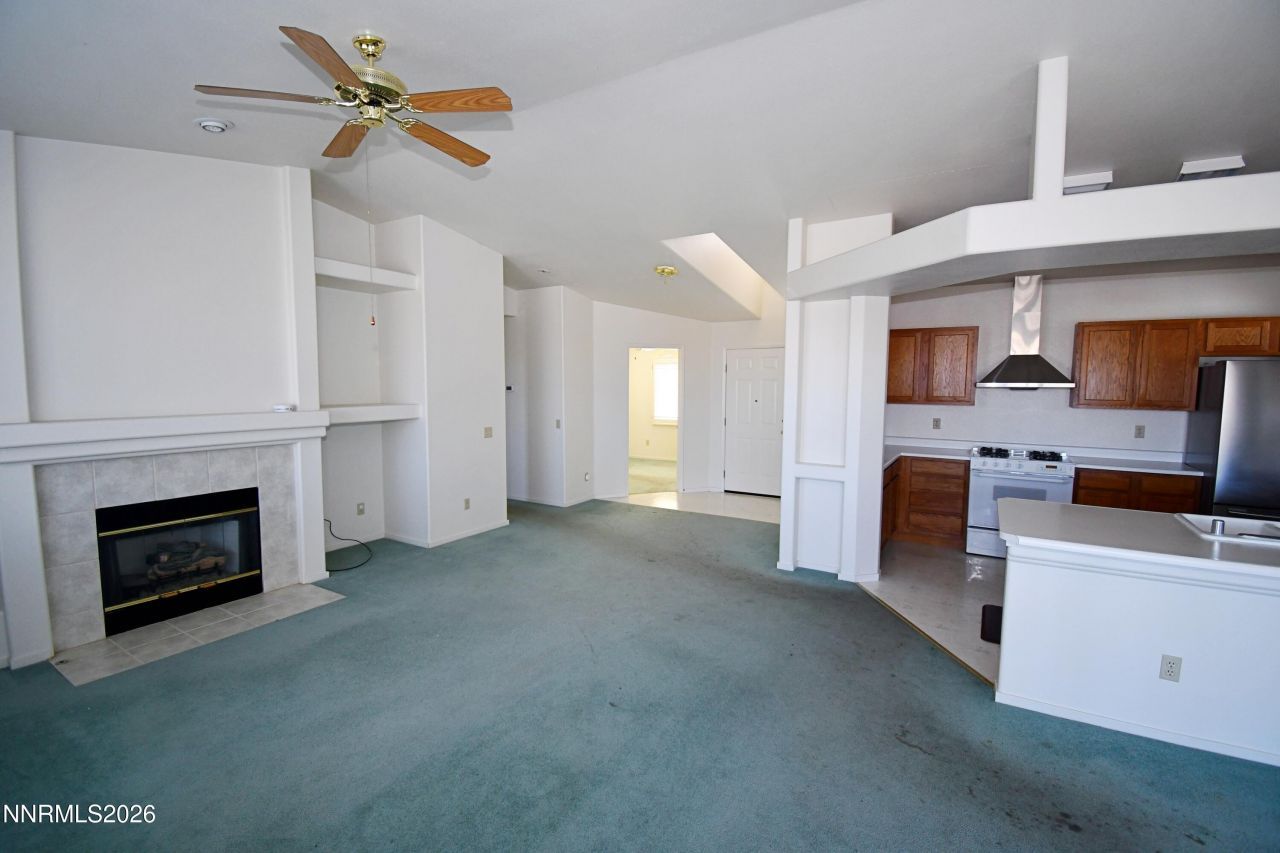 1159 White Oak Loop, Minden, NV 89423 Photo