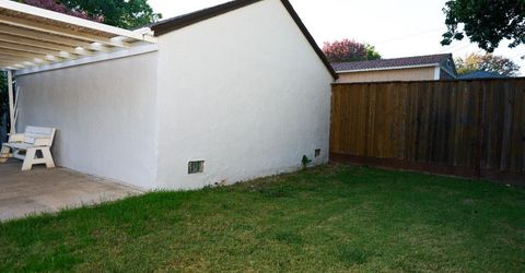 151 San Antonio Way, Sacramento, CA 95819 Photo