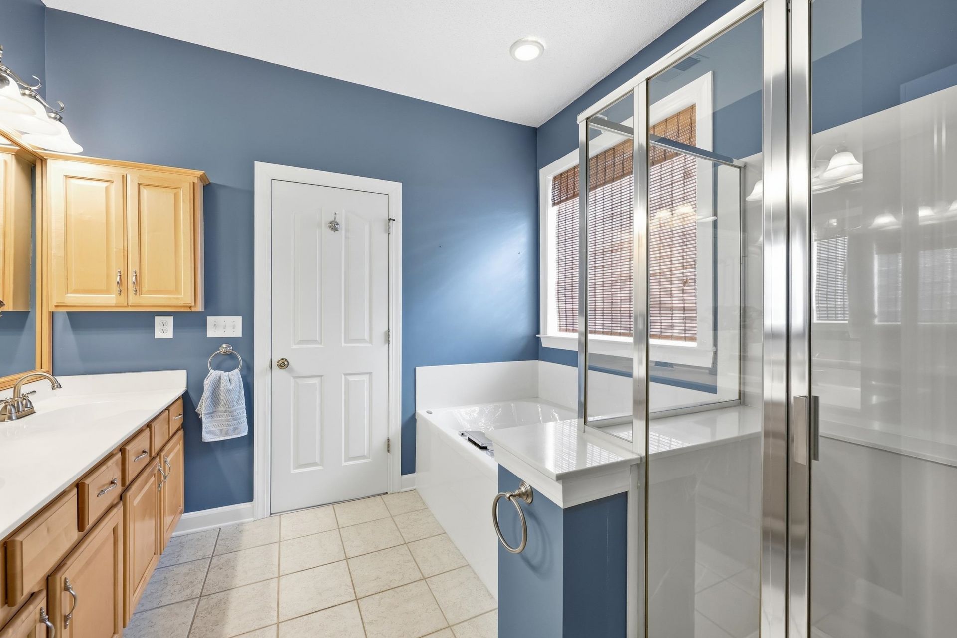 6439 Longwood Dr. Photo 17
