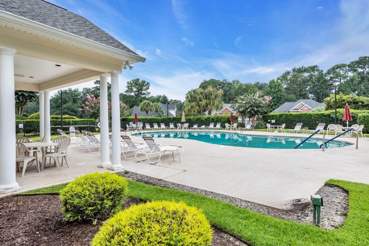 6439 Longwood Dr.  Photo 35