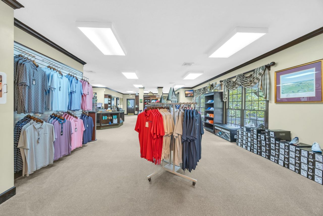 6439 Longwood Dr.  Photo 43