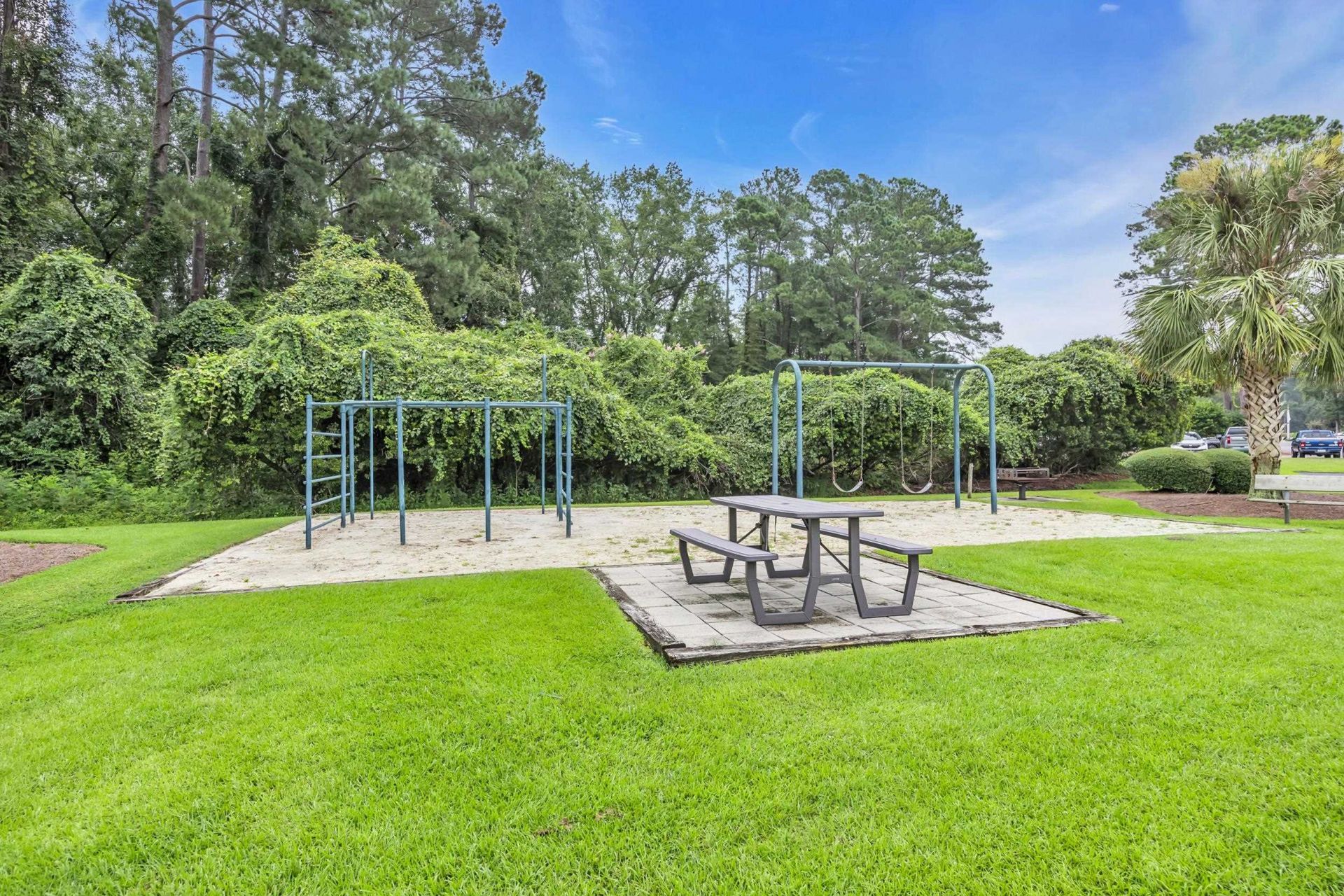 6439 Longwood Dr. Photo 48