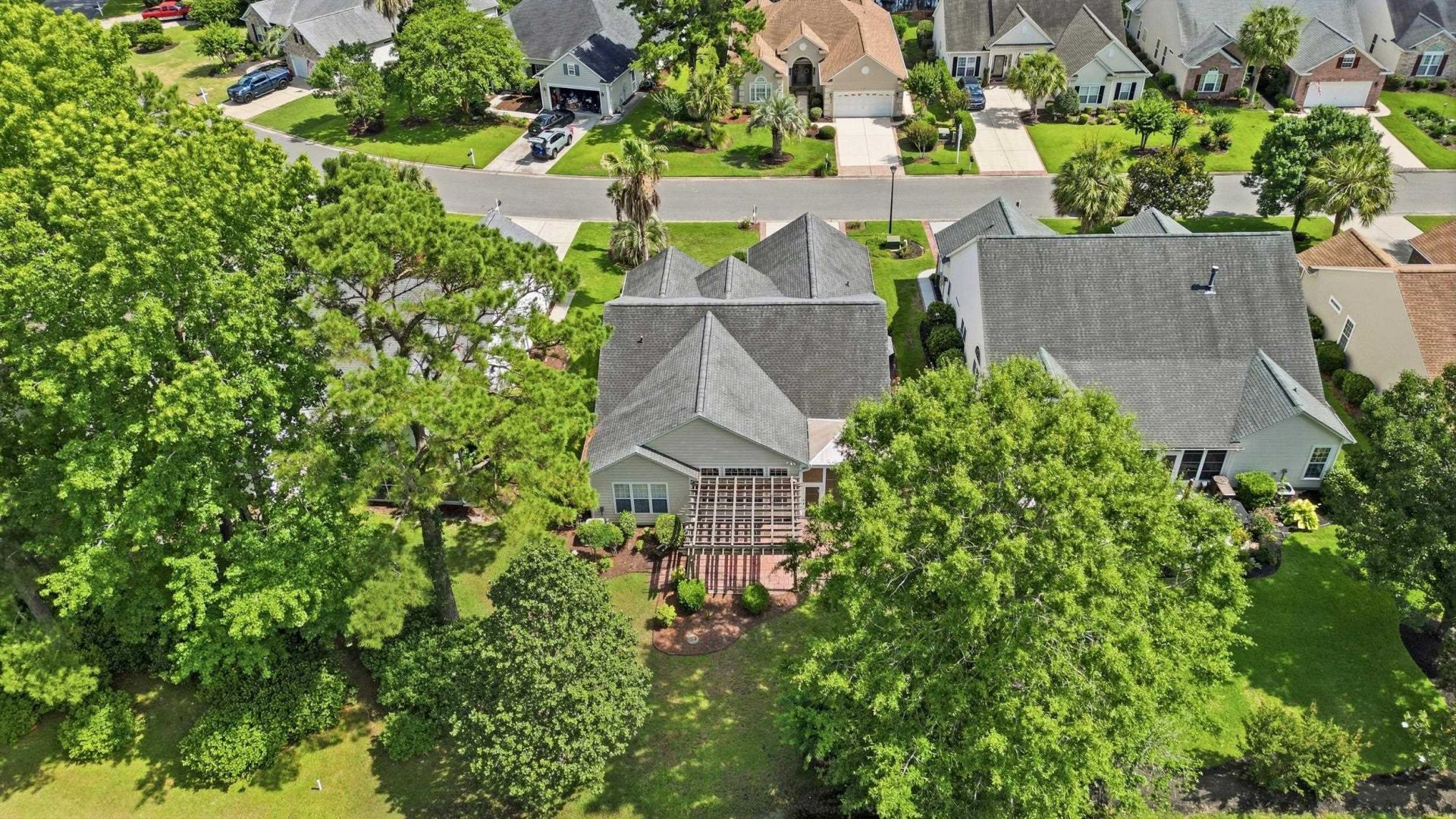 6439 Longwood Dr. Photo 5