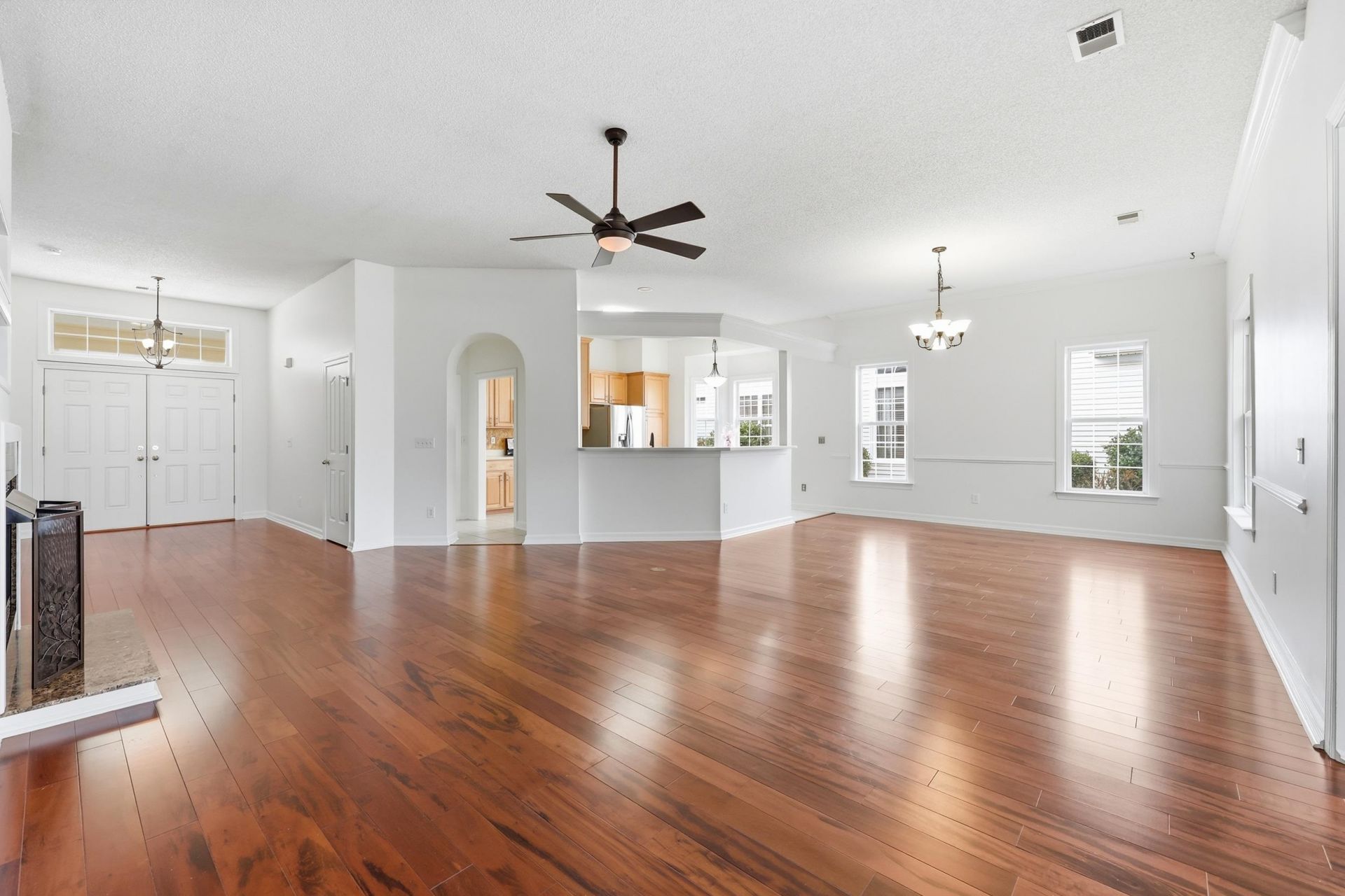 6439 Longwood Dr. Photo 8