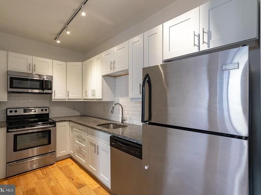 224 Church Street, Unit 404, Philadelphia, PA 19106 Main Photo