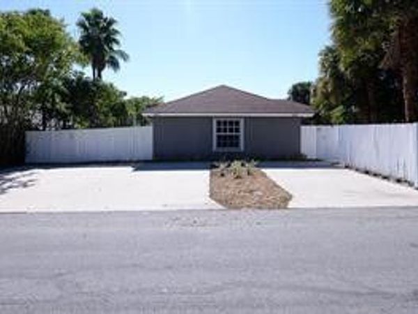 620 Oak Street, Boynton Beach, FL 33435