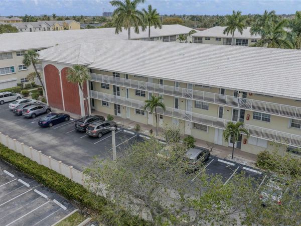 1951 NE 39th St, Unit 337, Lighthouse Point, FL 33064