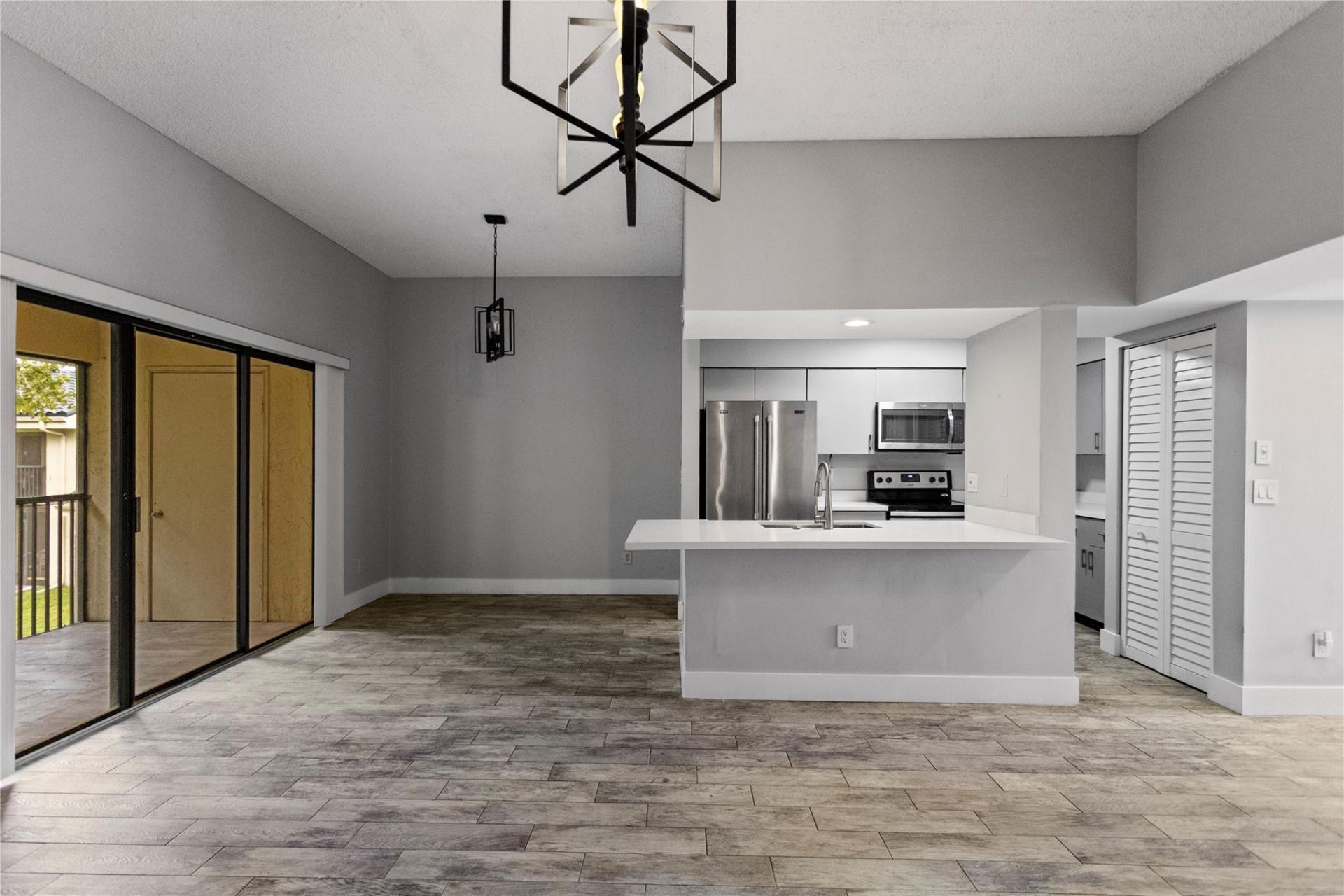 8164 NW 17th Manor, Unit 8164, Plantation, FL 33322 Photo