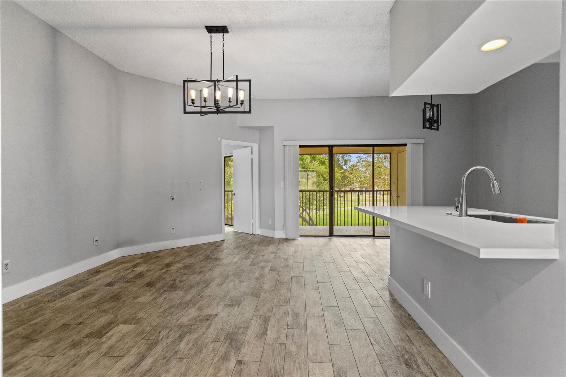 8164 NW 17th Manor, Unit 8164, Plantation, FL 33322 Photo