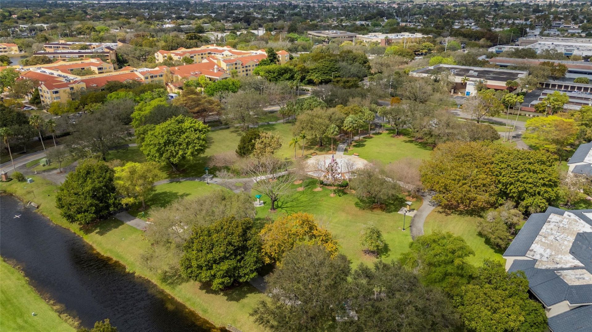 8164 NW 17th Manor, Unit 8164, Plantation, FL 33322 Photo