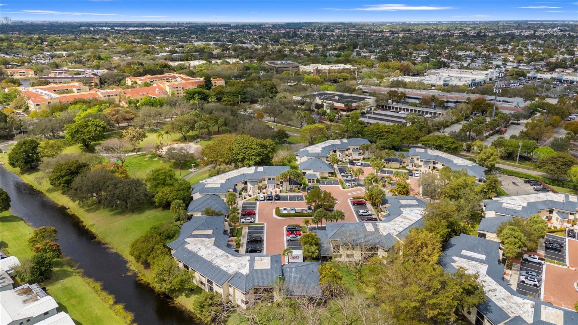 8164 NW 17th Manor, Unit 8164, Plantation, FL 33322 Photo