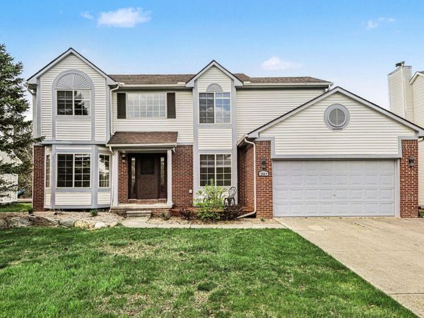 2864 Mystic Drive, Ann Arbor, MI 48103