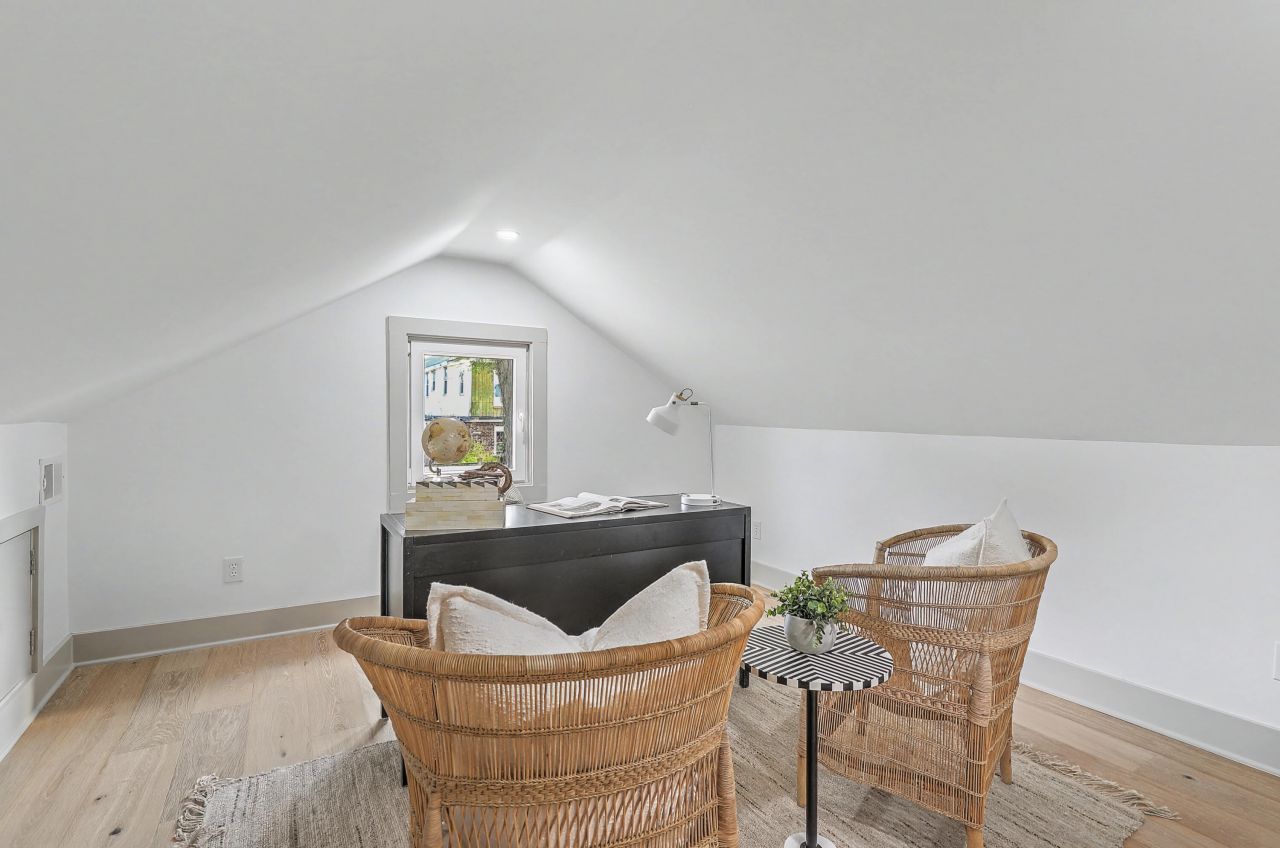 5 Saint Margaret Street Photo 35