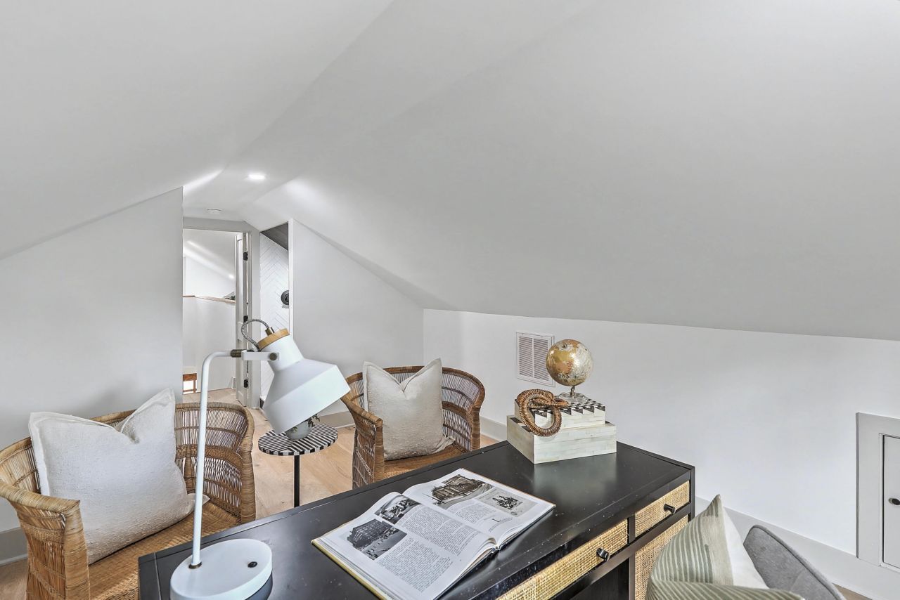 5 Saint Margaret Street Photo 36