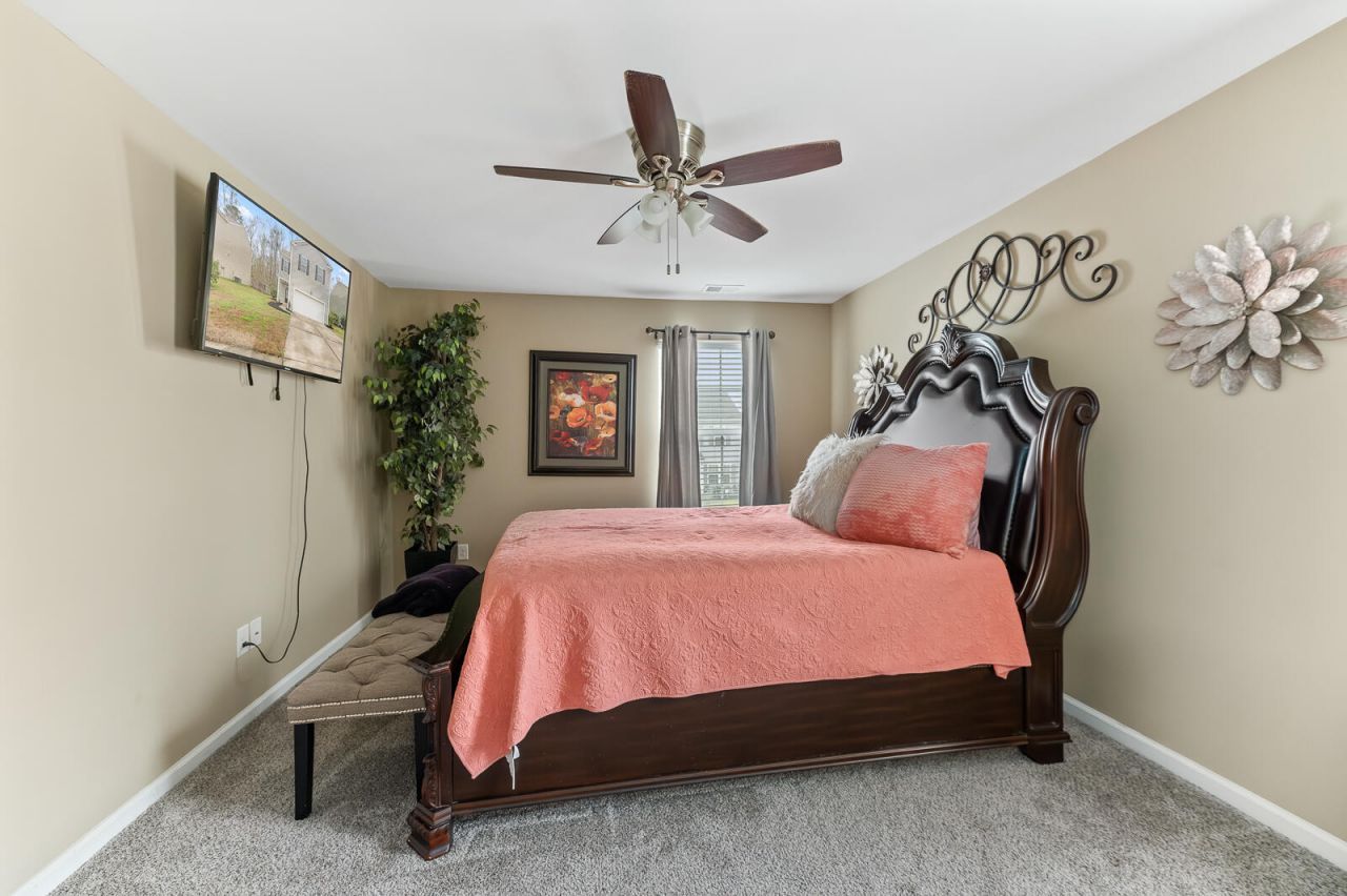 169 Stoney Creek Way Photo 15