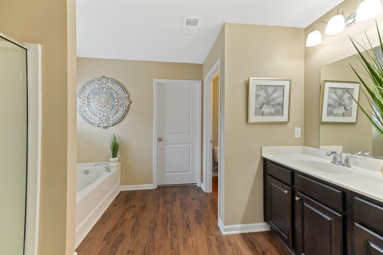 169 Stoney Creek Way Photo 16