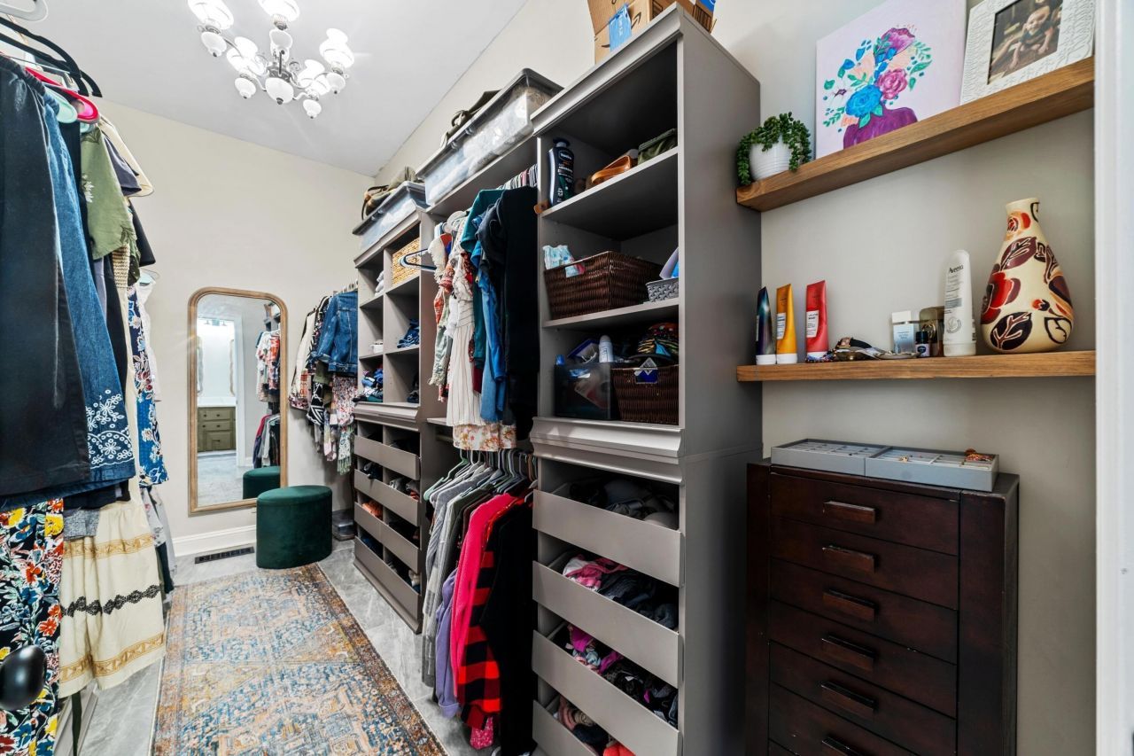 1599 Lee Boulevard Photo 23