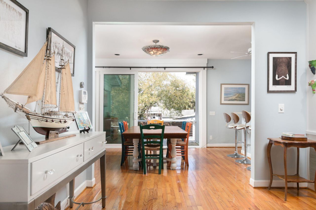 2262 Ion Avenue Photo 14