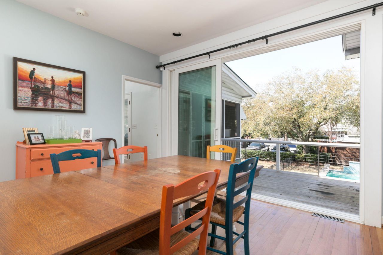 2262 Ion Avenue Photo 15