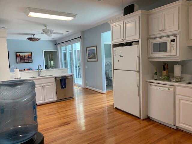 2262 Ion Avenue Photo 18