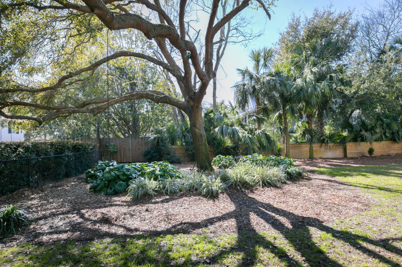 2262 Ion Avenue Photo 45