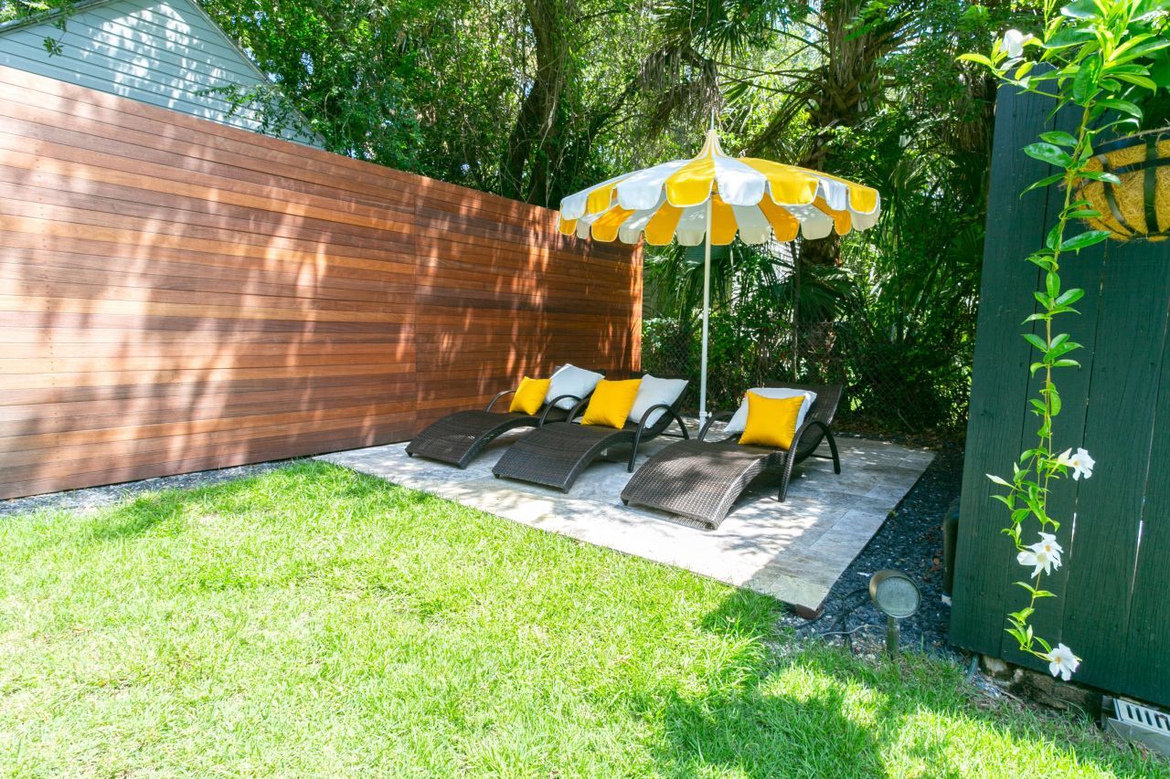 2262 Ion Avenue Photo 5