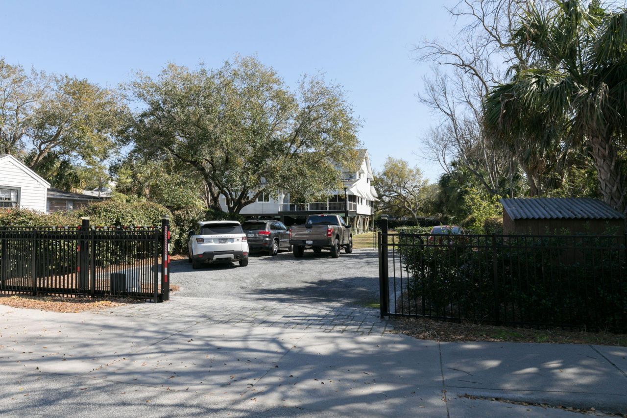 2262 Ion Avenue Photo 8