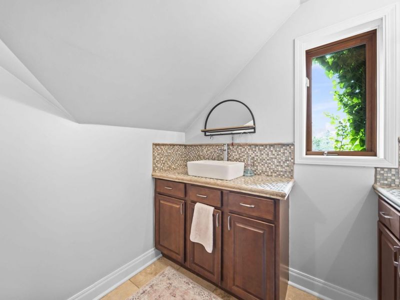 2946 Lewis Center Road, Lewis Center, OH 43035 Photo 55