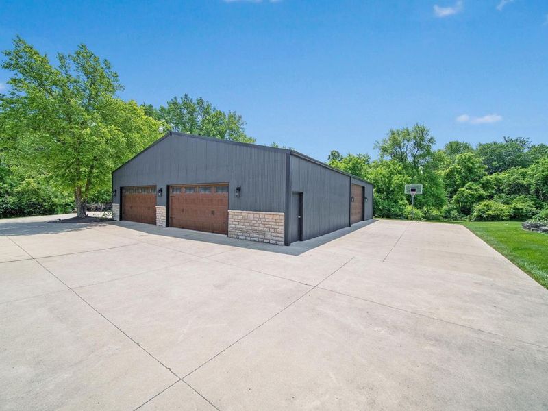 2946 Lewis Center Road, Lewis Center, OH 43035 Photo 93