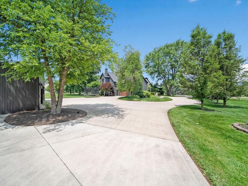 2946 Lewis Center Road, Lewis Center, OH 43035 Photo 96