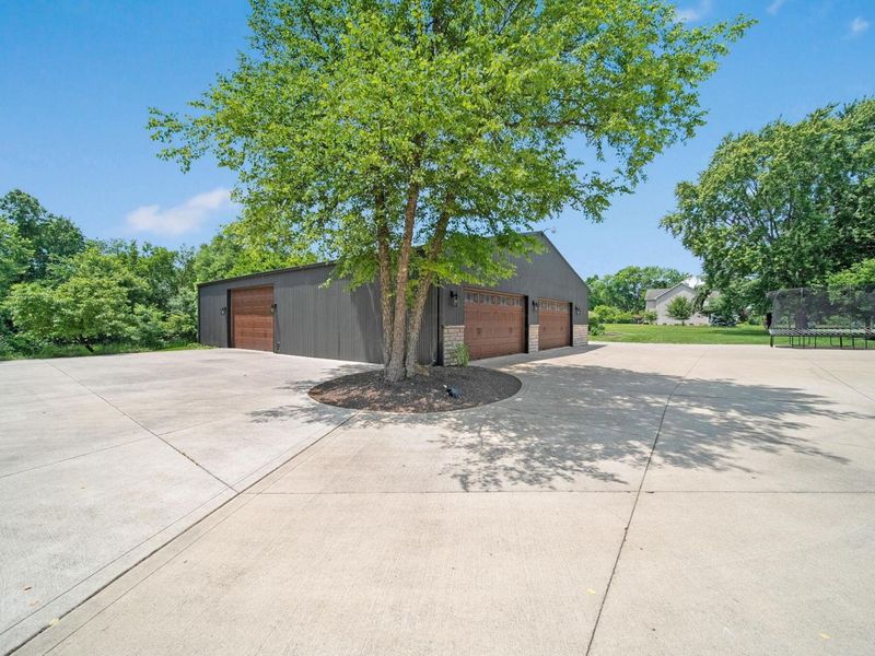 2946 Lewis Center Road, Lewis Center, OH 43035 Photo 97