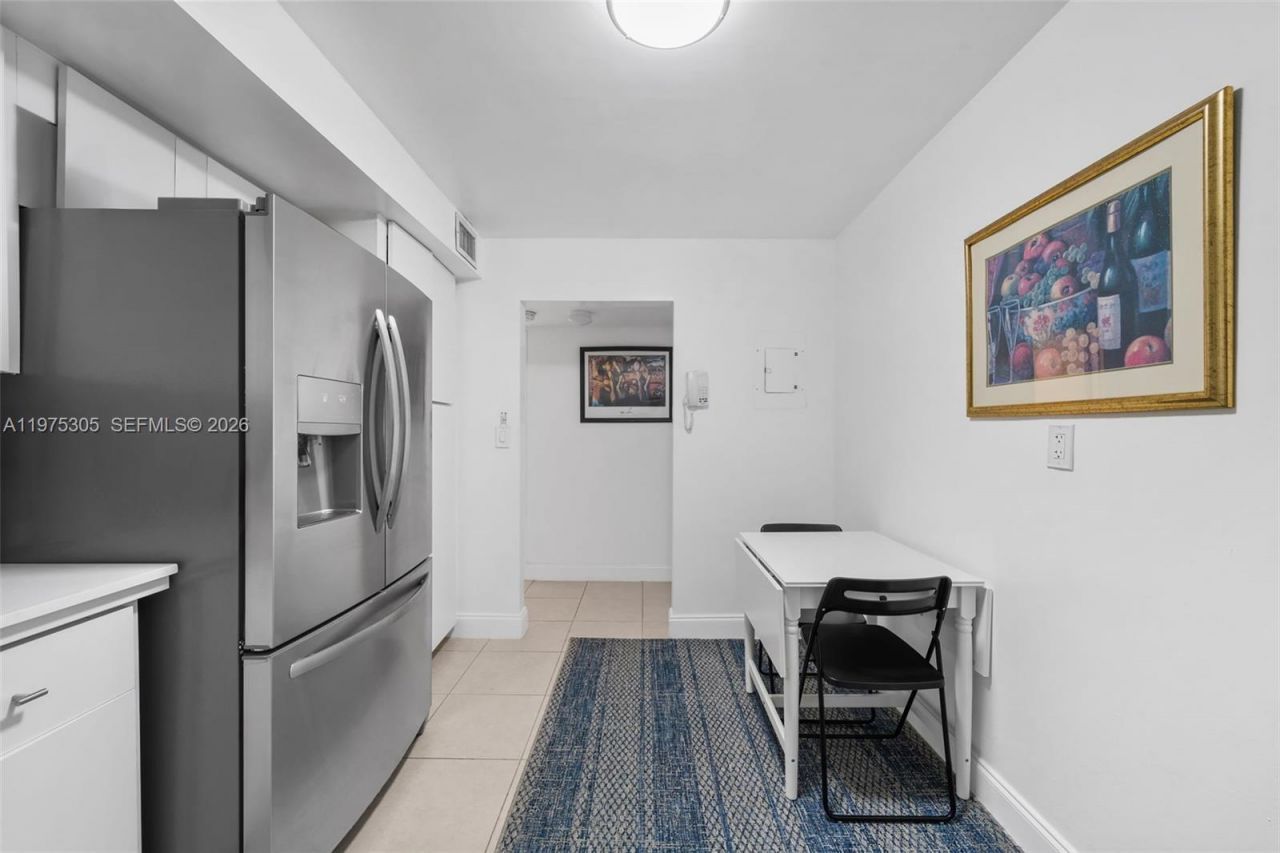 1000 Parkview Dr, Unit 1001, Hallandale Beach, FL 33009 Photo