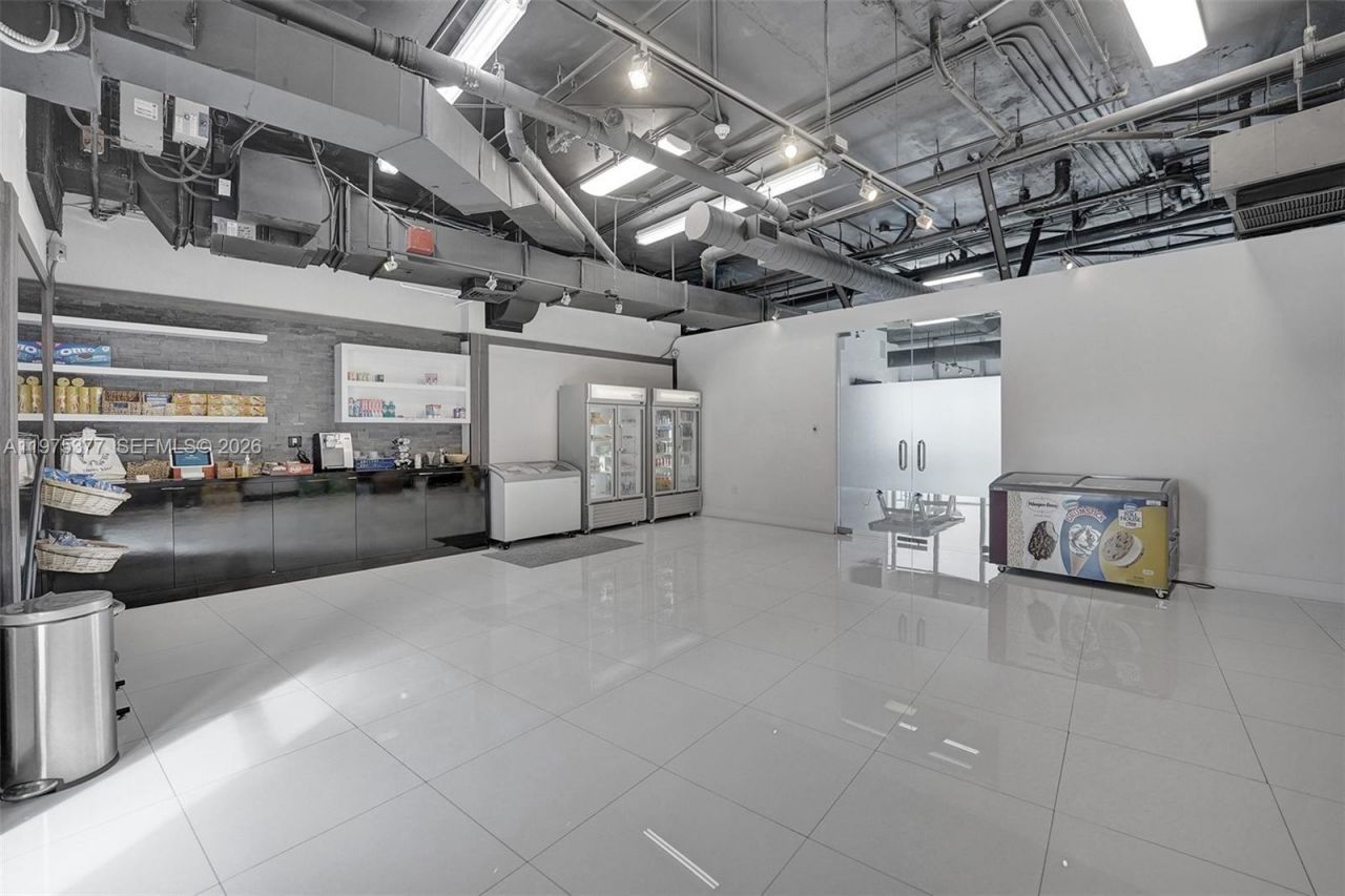 601 NE 36th St , Unit 811, Miami, FL 33137 Photo