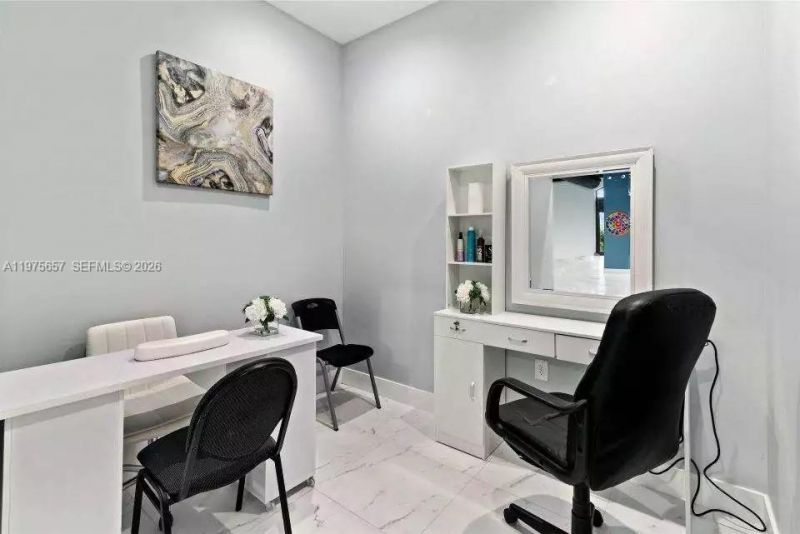 Main St , Miramar, FL 33025 Photo