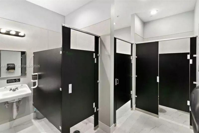 Main St , Miramar, FL 33025 Photo