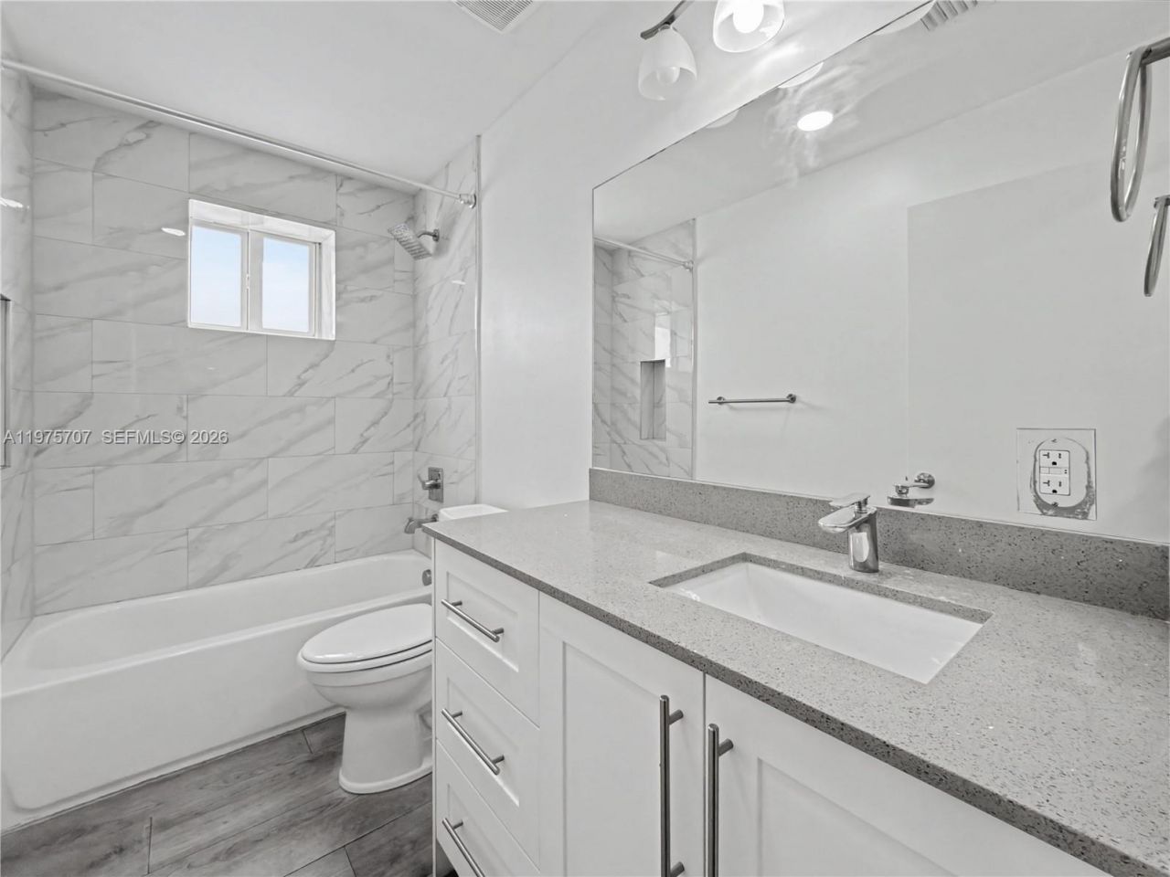 836 NW 33rd Ave, Miami, FL 33125 Photo