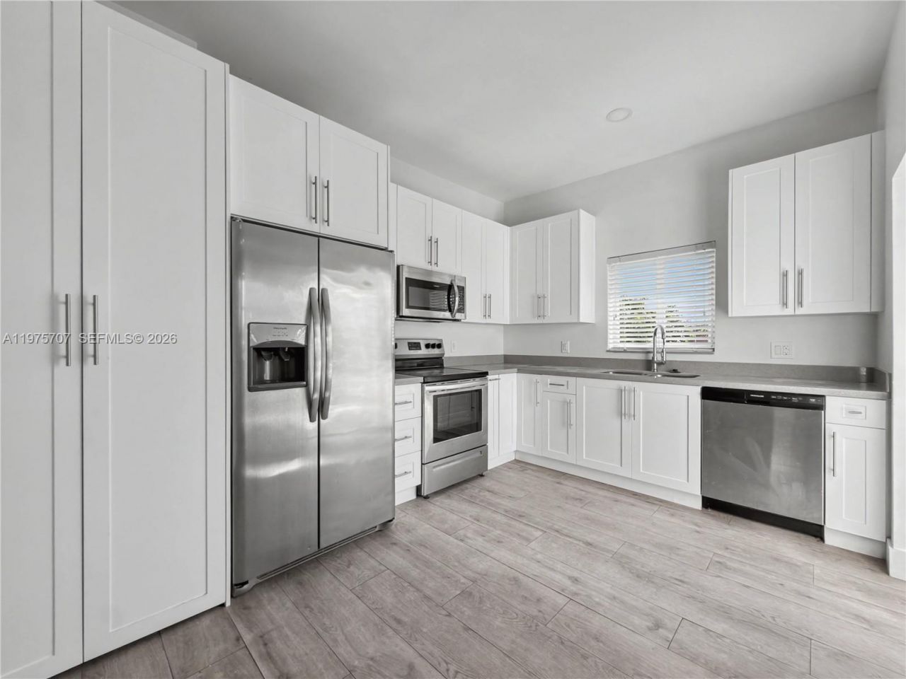 836 NW 33rd Ave, Miami, FL 33125 Photo