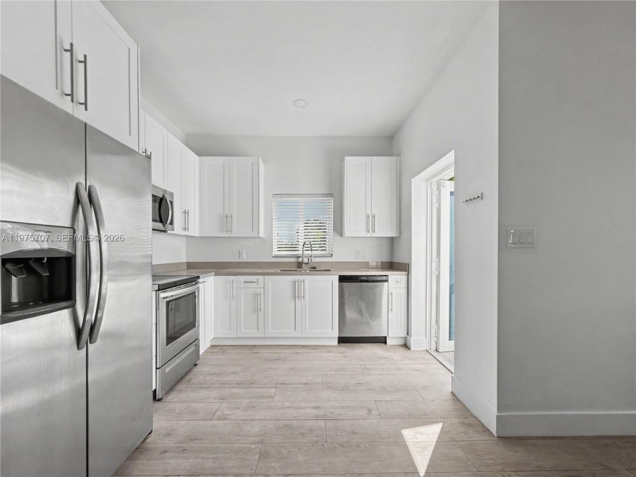 836 NW 33rd Ave, Miami, FL 33125 Photo