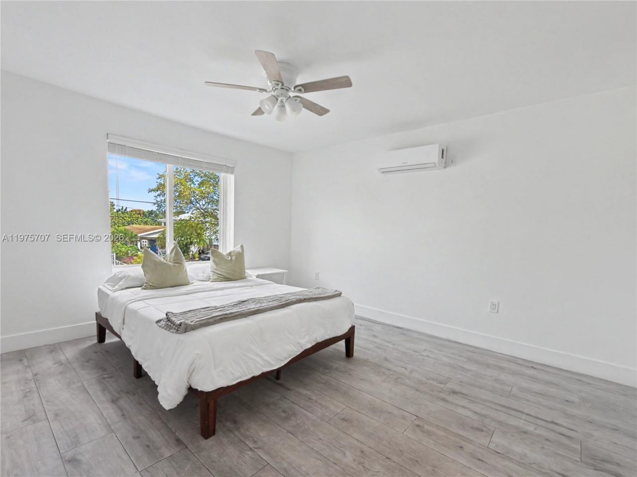 836 NW 33rd Ave, Miami, FL 33125 Photo