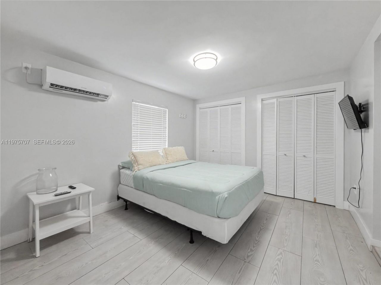 836 NW 33rd Ave, Miami, FL 33125 Photo