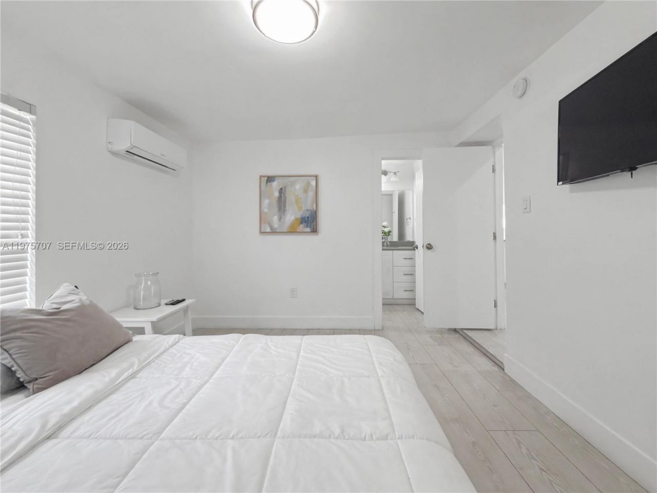 836 NW 33rd Ave, Miami, FL 33125 Photo