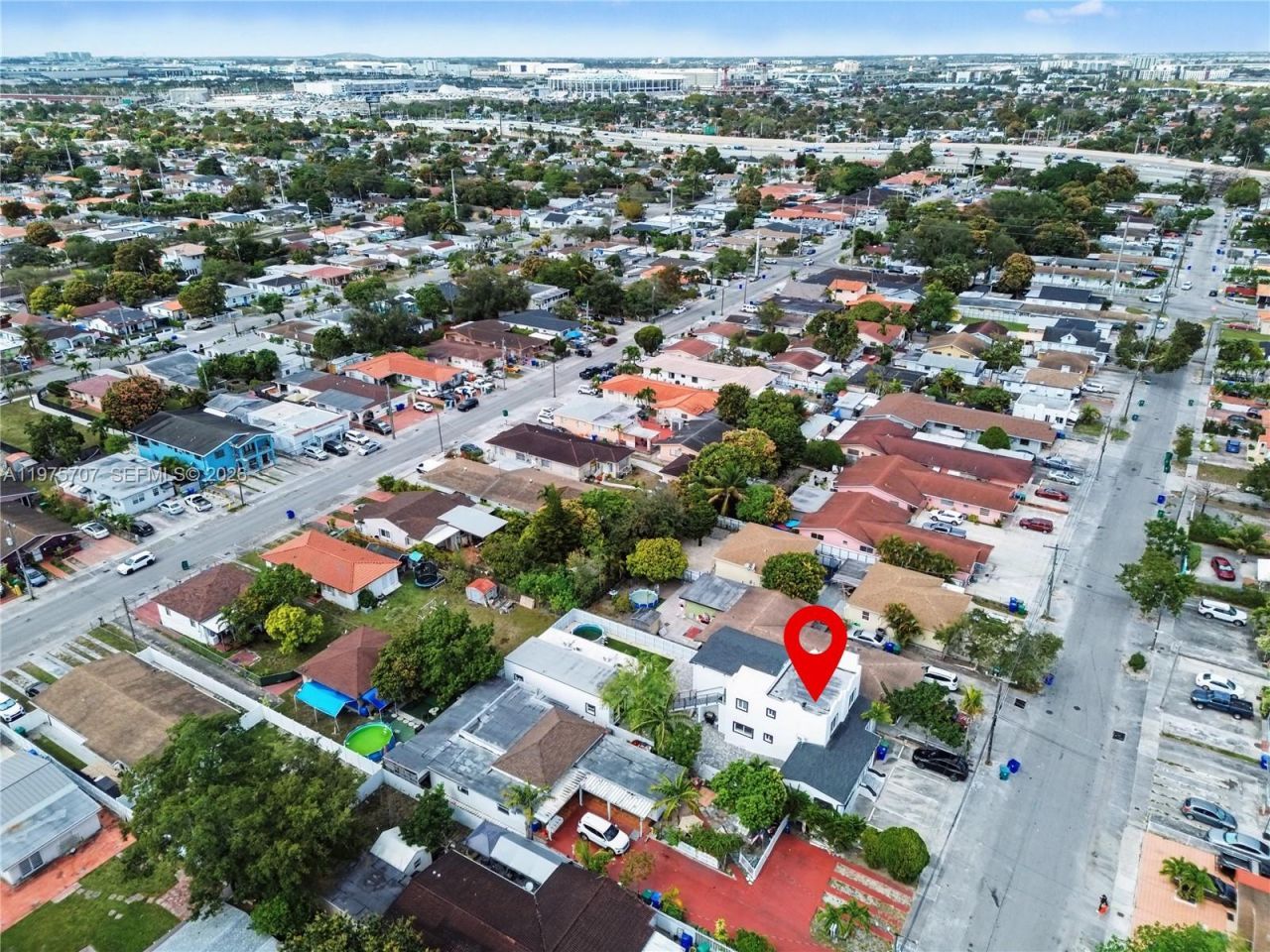 836 NW 33rd Ave, Miami, FL 33125 Photo