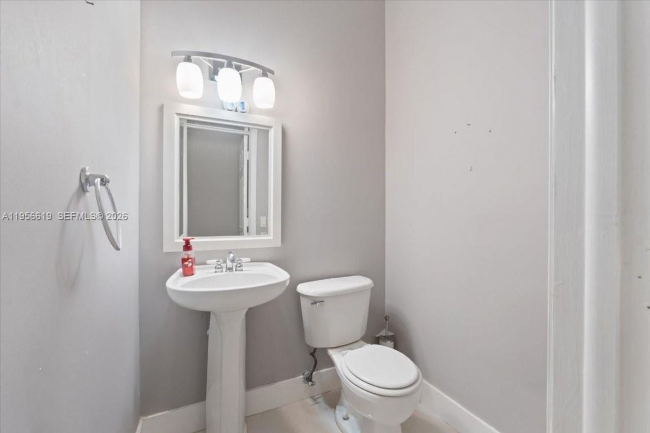 16640 NW 86th Ct , Miami Lakes, FL 33016 Photo