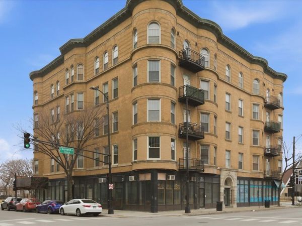 36 S ASHLAND Avenue , Unit 202, Chicago, IL 60607