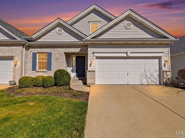 105 Worthington Circle, Unit 34, St Louis, MO 63128