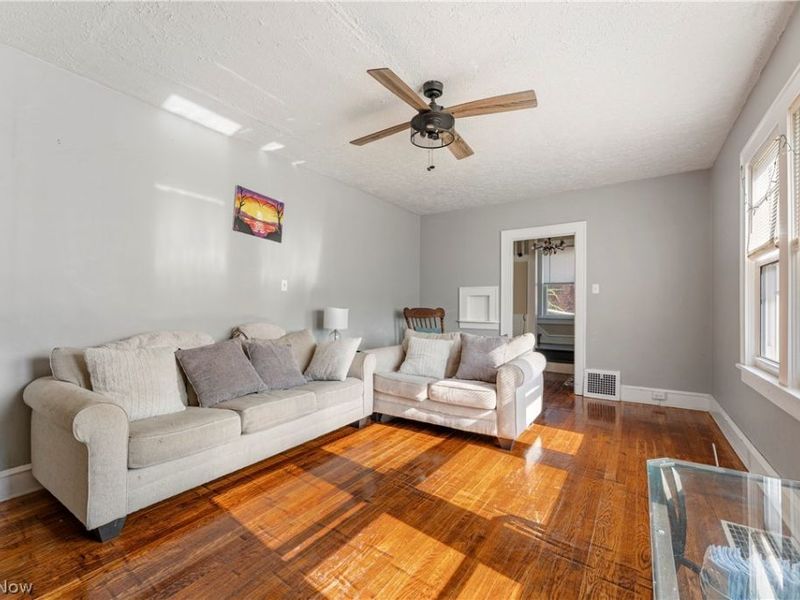 2409 Gilbert Avenue NE, Canton, OH 44705 Photo 10