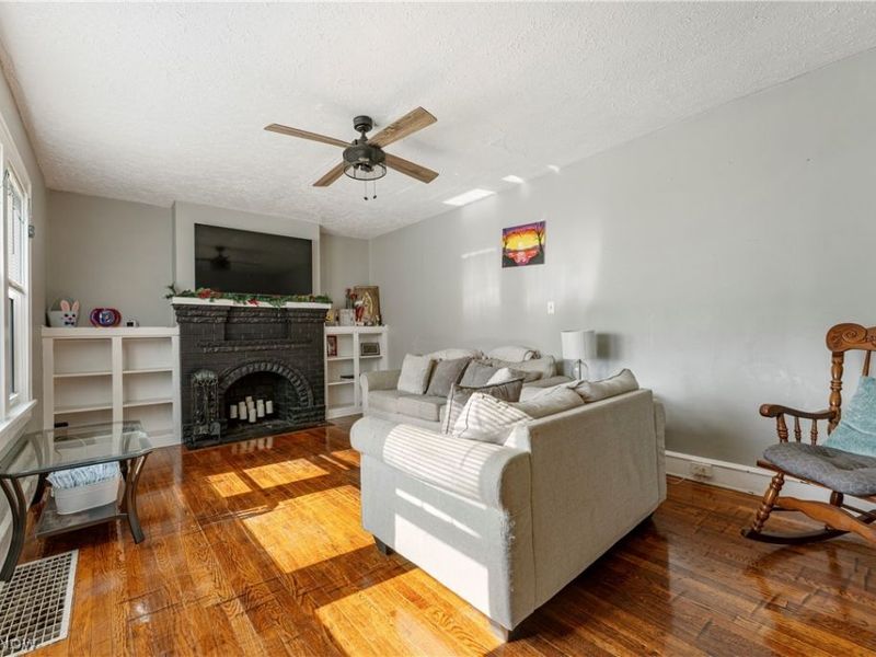 2409 Gilbert Avenue NE, Canton, OH 44705 Photo 12