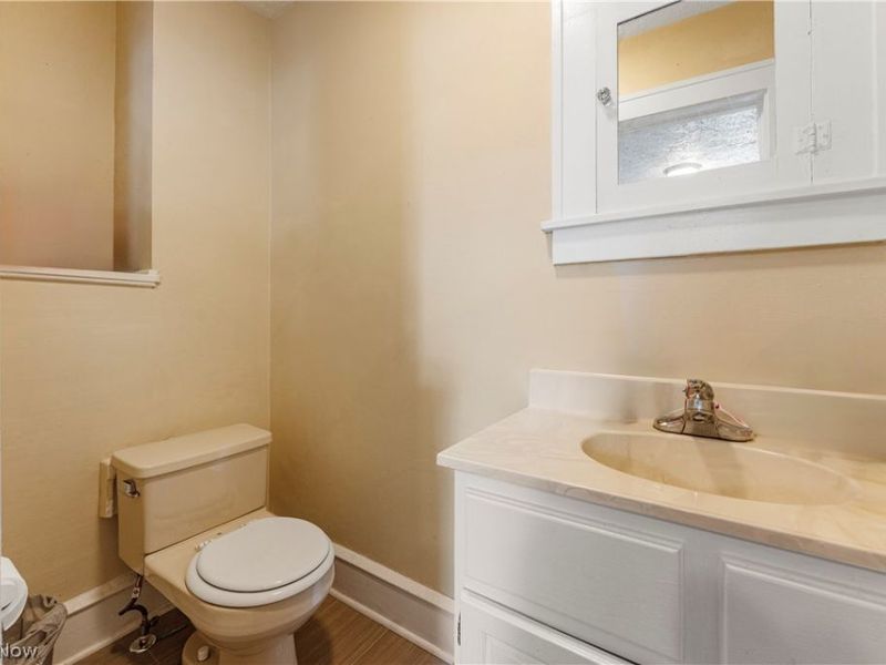 2409 Gilbert Avenue NE, Canton, OH 44705 Photo 26