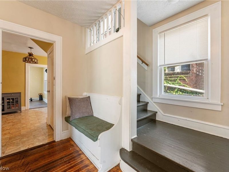 2409 Gilbert Avenue NE, Canton, OH 44705 Photo 9